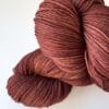 Semi solid superwash Merino garen. Melkchocolade