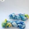 il_fullxfull.6836207016_ofxi.Jpg Summersky - Handgeverfd Merino garen