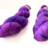 68C6DCB6-5EAB-4588-AA2E-AA1C9B997C5E 3 kleine schaapjes paars – merino-alpaca sokgaren