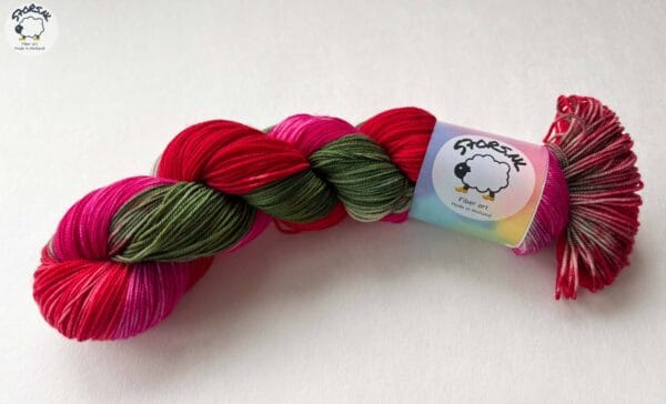 Christmas Star – festive yarn with flair and splendor!