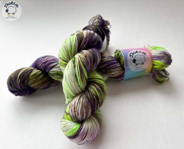 Calicarpa – purple, bright green, and a touch of garden magic