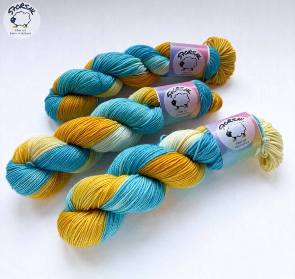 2DDC28BA-1C0C-4347-AA56-0957C58DA584 Wintermorgen, frisse start in blauw en goud