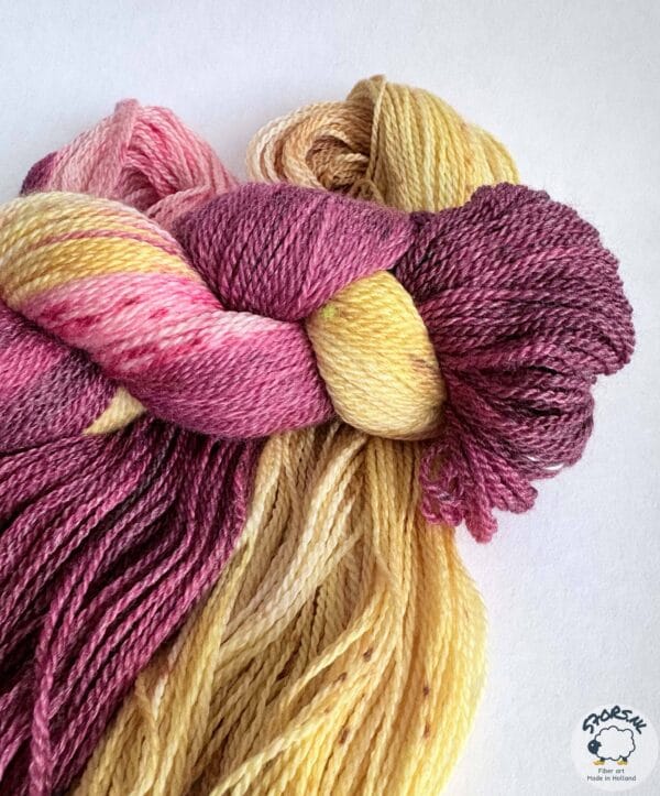 8497CBB0-0D4C-455F-9BA0-4D81B1D8D2D7 Pruimenoogst - Fingering Merino met bamboe