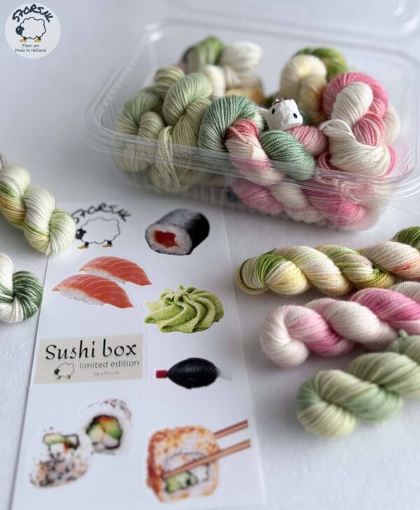95C1012B-A297-4ED5-86DC-9BD17F882824 Mini skein set sock yarn 'Sushi Box' 100g handgeverfd garen
